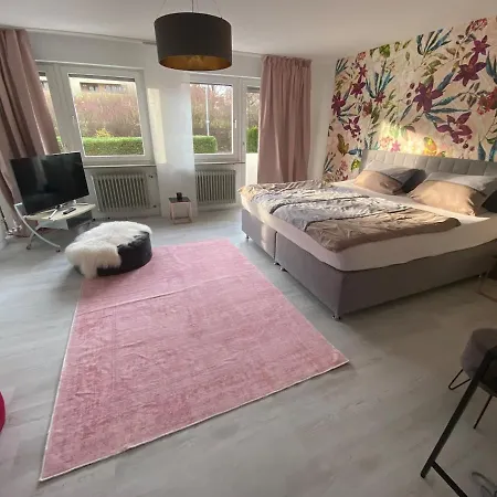 Apartment Stuttgart-townhouse Fully Furnished W Garden Stuttgart