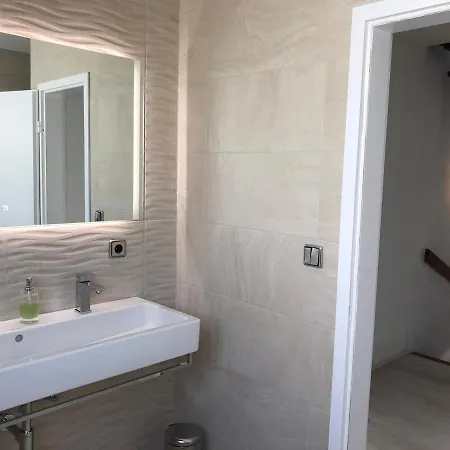 Stuttgart-townhouse Fully Furnished W Garden * Stuttgart